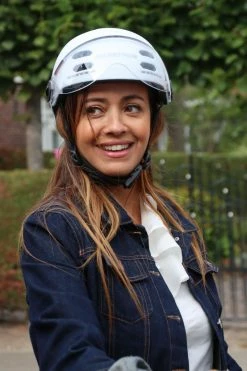 Helmet Casque Avec Visière Et Lumineux Phenix -Vélos Urbains/Loisirs Soldes casque velo connecte visiere phenix helmet femme
