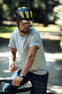 Casque Abus Hyban 2.0 Ace Avec Visière 12 Casque Abus Hyban 2.0 Ace Avec Visière -Vélos Urbains/Loisirs Soldes casque velo homme visiere abus hyban 2 0 ace noir fluo