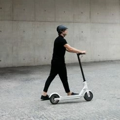 Closca Helmet Noir -Vélos Urbains/Loisirs Soldes mesa de trabajo 2 1 1000x1000 1